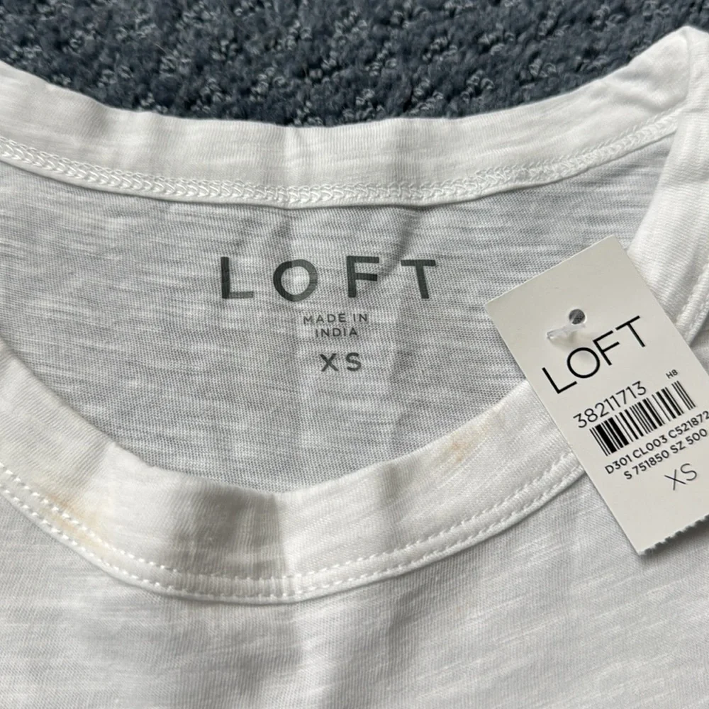 LOFT Classic White T-Shirt - Picture 3 of 5